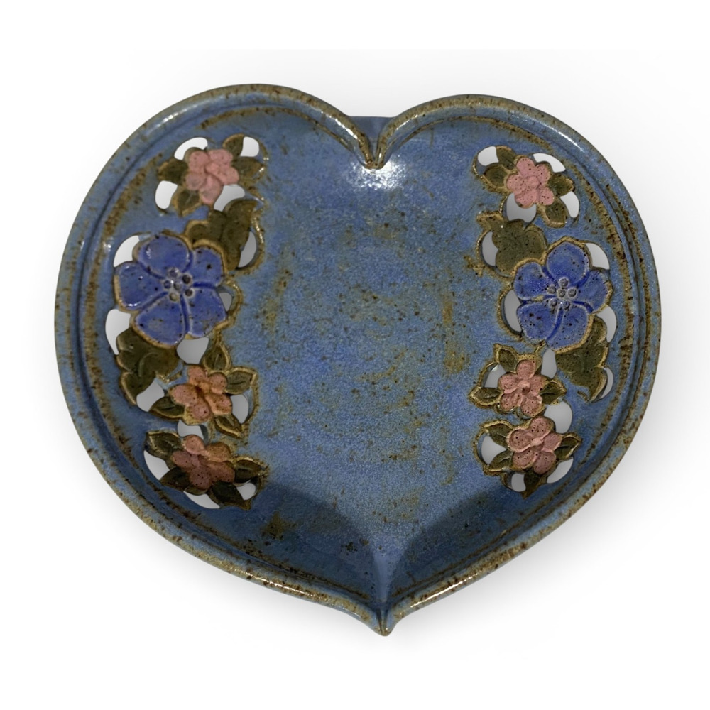 Kathy Veverka Pottery Heart Bowl 8.25" x 7.5" Blue With Pink Accents Concave